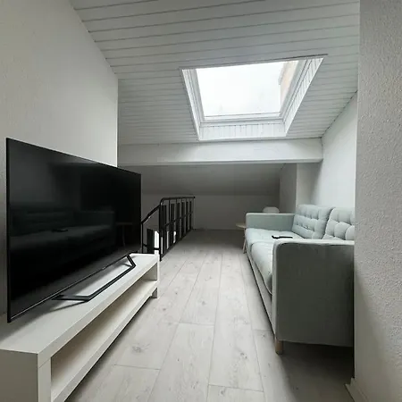 Joli T3 Duplex Compans Cafarelli Lägenhet *