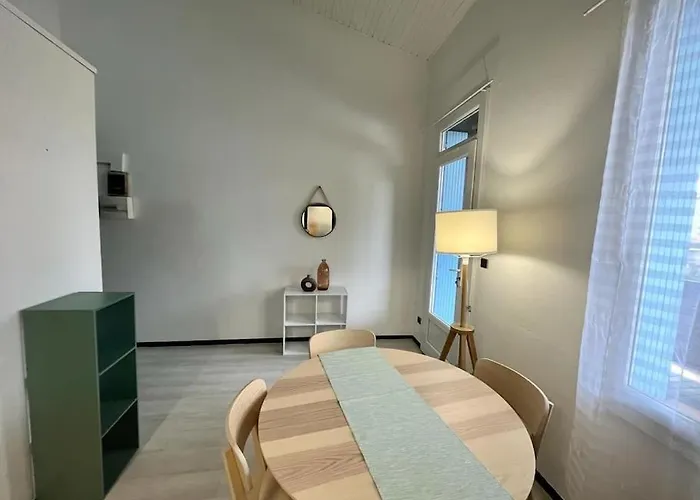 Apartamento Joli T3 Duplex Compans Cafarelli *