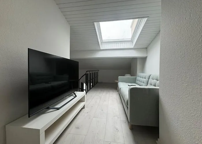 Joli T3 Duplex Compans Cafarelli Apartamento *